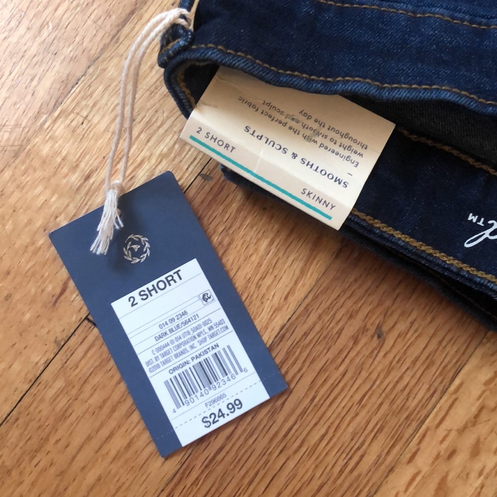 Universal Thread High Rise Skinny Jeans (Short) - Picture 2 of 3